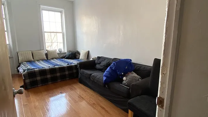 Rented by Nooklyn NYC LLC | media 32