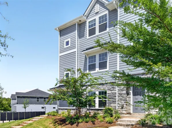 2522 Arbor Loop Dr, Charlotte, NC 28217