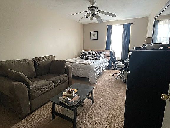 5th image of 200 Woodlawn Ave APT 302
