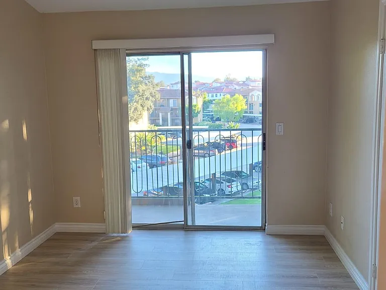 2160 Highpointe Dr #208 — Photo 12