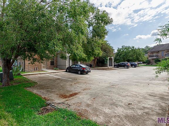 4th image of 888 S Kenilworth Pkwy APT 1C