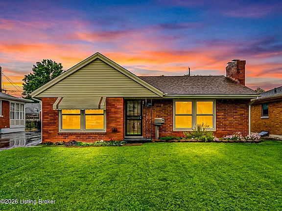 3rd image of 3525 Wexford Dr