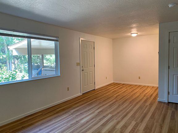 5th image of 2550-2556 W Palouse St #Ea62b3513