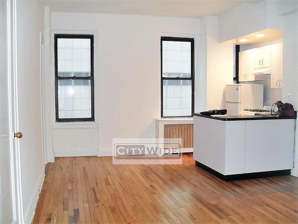 1st image of 140 E 46th St APT 11D