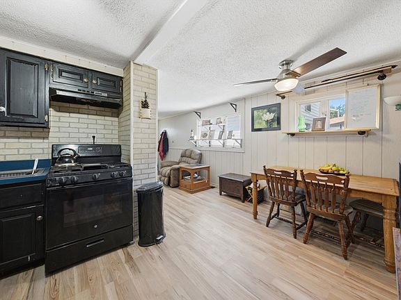5th image of 4200 W 90th St