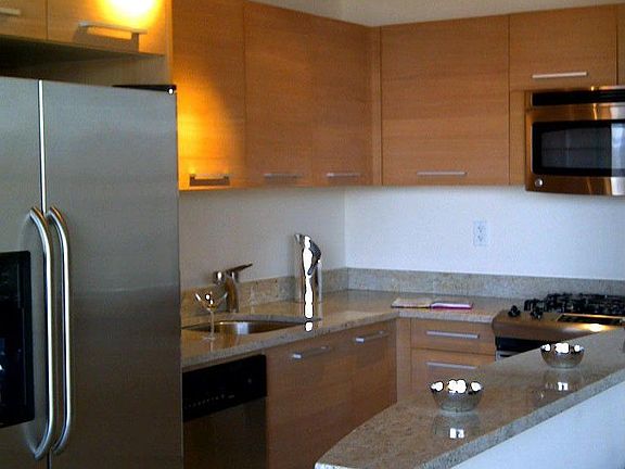 5th image of 1155 Warburton Ave APT 7A