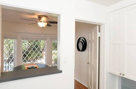 5th image of 2152 S Beverly Glen Blvd
