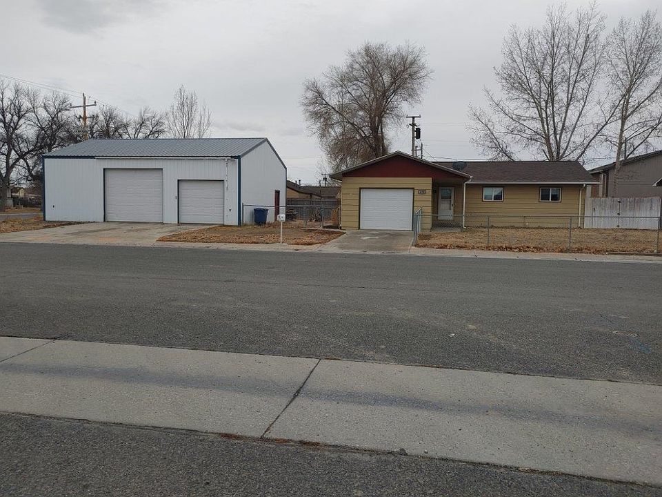 1st image of 172 E 2nd St