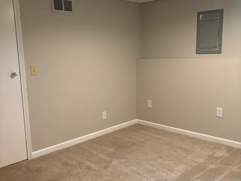 1460 Marthas Ct — Photo 20