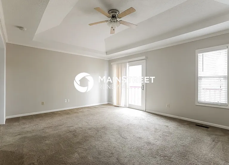 1523 NE Westwind Dr — Photo 6
