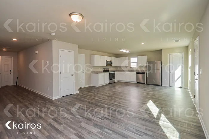 3 bed, 2.5 bath, 1606 sqft, $1,895 — Photo 2