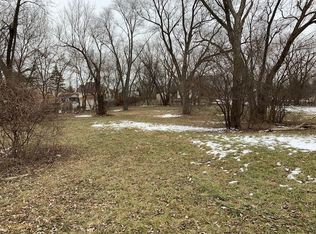 6N525 Cloverdale Rd, Keeneyville, IL 60172