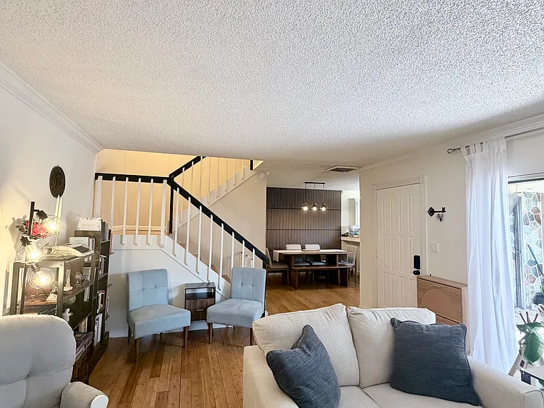 724 7th Ct — Photo 14