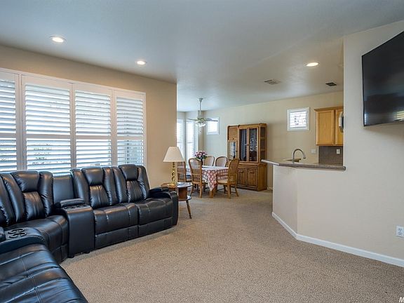 4th image of 420 Poppyfield Ct