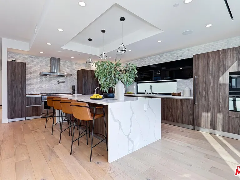 489 S Willaman Dr — Photo 14