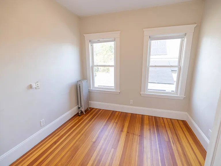 12 Benham St #2 — Photo 19