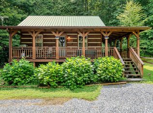 4424 Trail Hollow Rd, Cosby, TN 37722