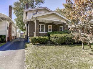 2033 S 4th St, Springfield, IL 62703