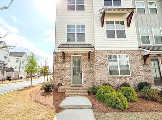 1166 Farmstead Rd, Suwanee, GA 30024