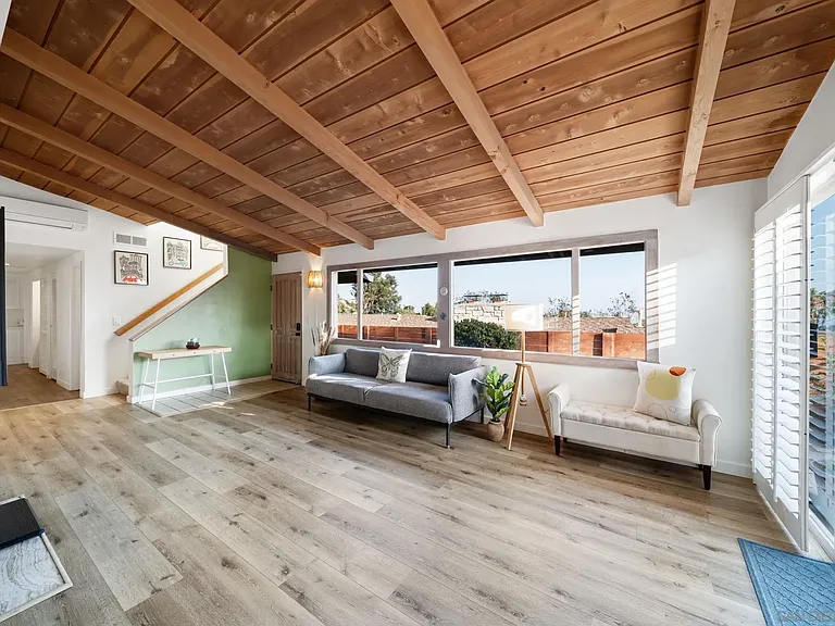 5643 Linda Rosa Ave — Photo 32