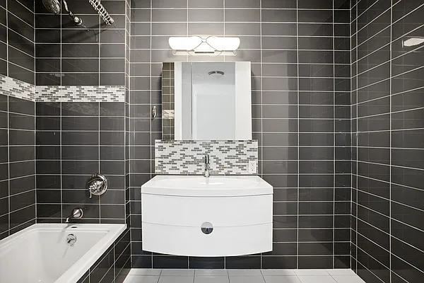 Rented by Compass | media 19