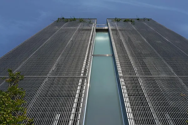 Sold by Corcoran | media 23