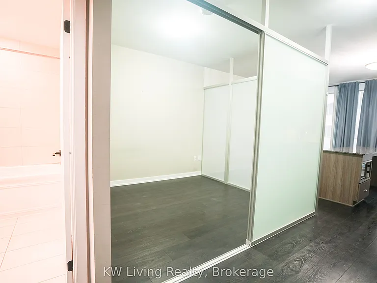 426 University Ave #1206 — Photo 16