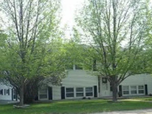 958 3rd Avenue West, 958 3rd Ave W APT A, Dickinson, ND 58601