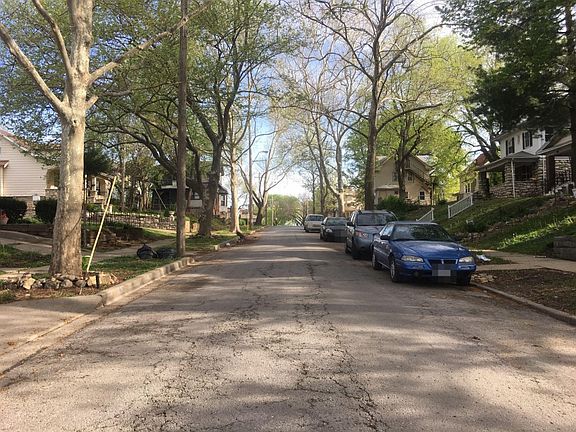 4th image of 125 Kensington Ave