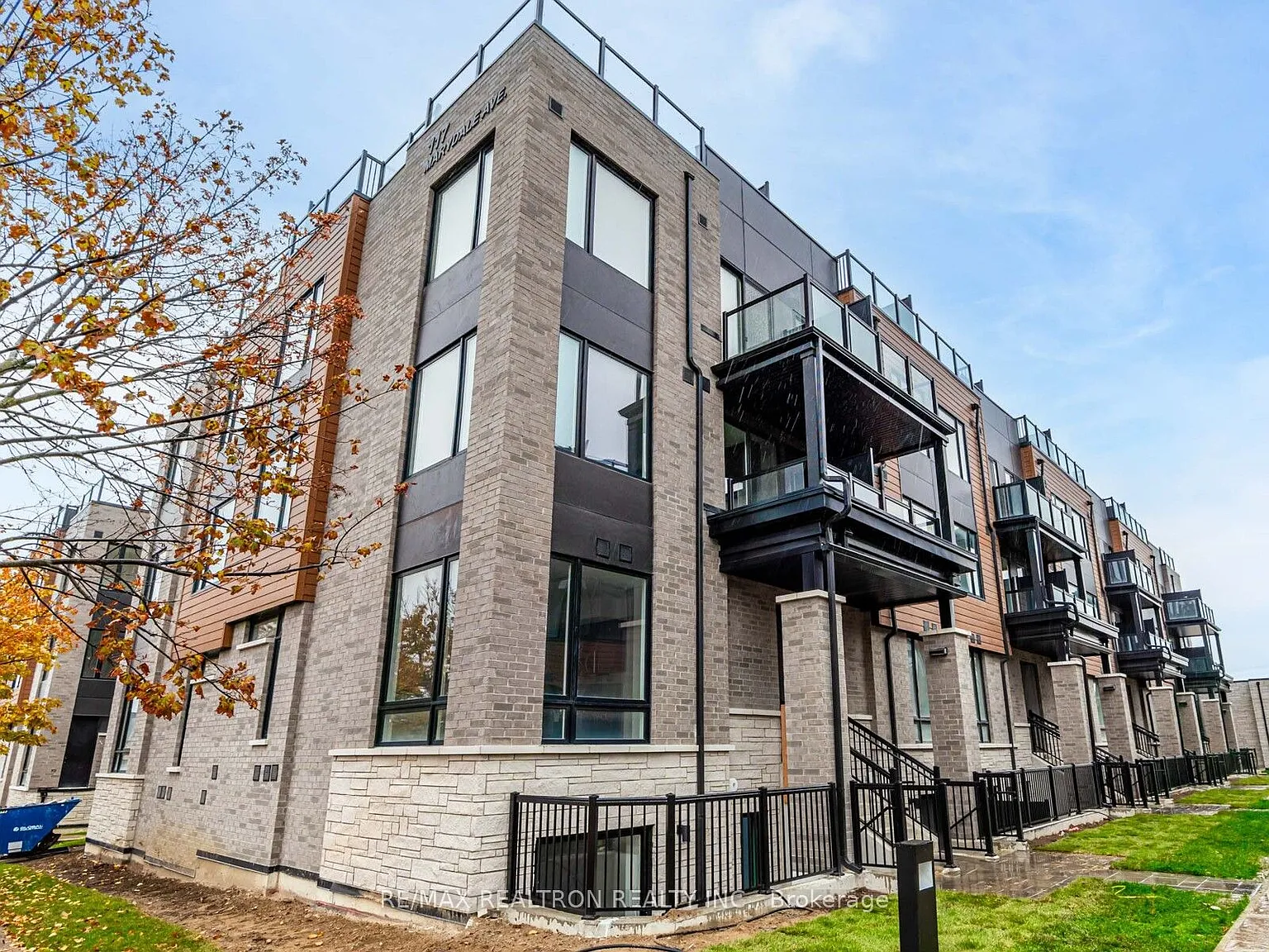 3 bed, $3,200 — Photo 1