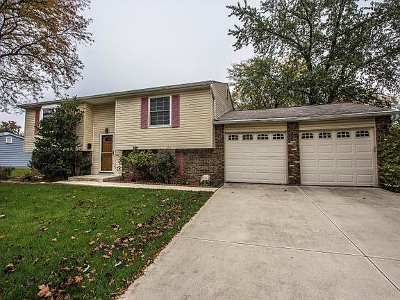 3rd image of 6626 Skywae Dr