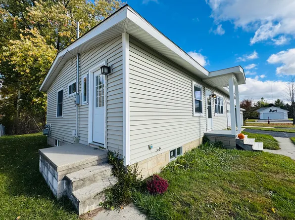 104 Birdie Ln, Alpena, MI 49707