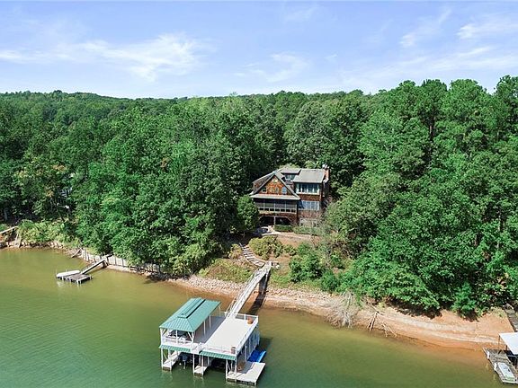 3rd image of 792 Tom Cobb Dr