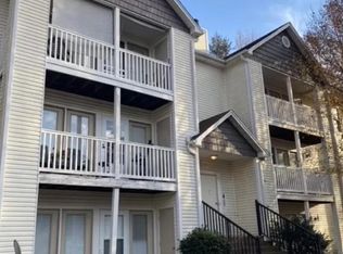 2326 W Vandalia Rd UNIT F, Greensboro, NC 27407