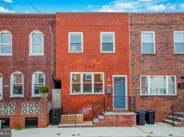 924 Hoffman St, Philadelphia, PA 19148