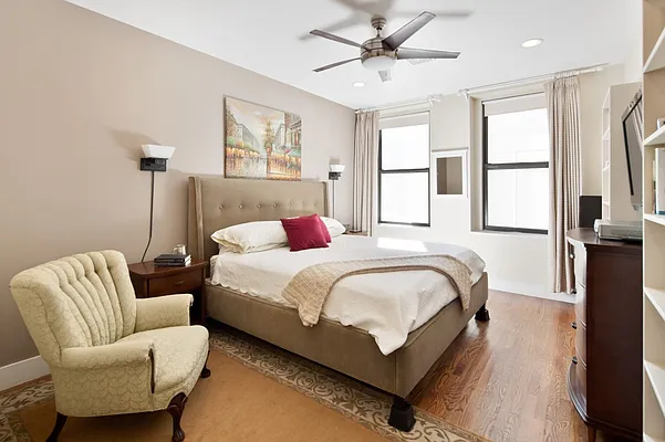 Sold by Town Residential | media 26