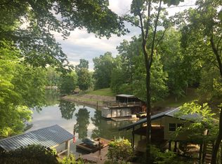 198 Whisperway Rd, Moneta, VA 24121