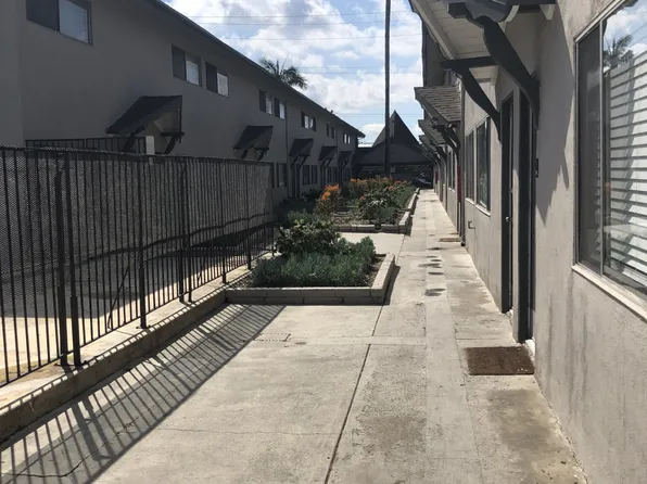 Clara Town Home Apartments, 4635 Clara St #2B-1Ba, Bell Gardens, CA 90201