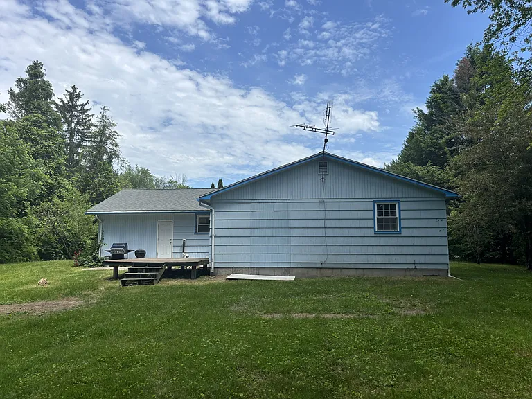 39 Huntington Rd — Photo 21