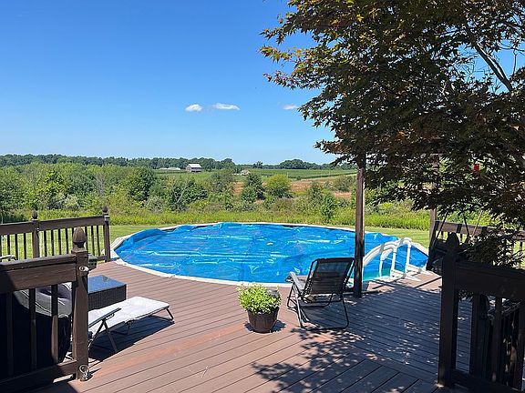 4th image of 2731 Princeton Rd