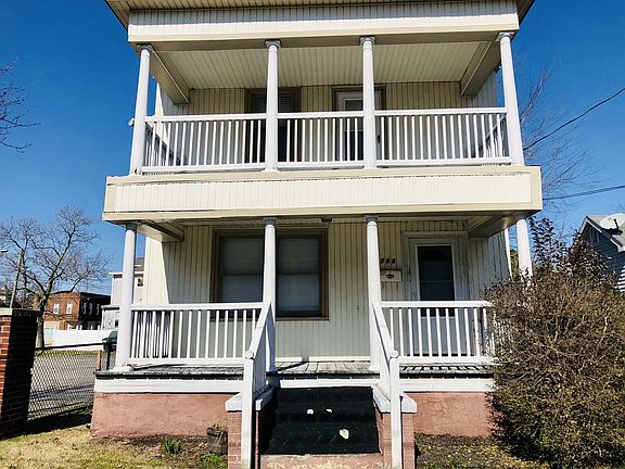 2nd image of 744 W 31st St