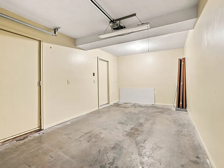 6032 Sawmill Woods Dr — Photo 14