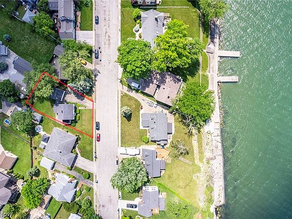 3rd image of 2205 Harborview Blvd