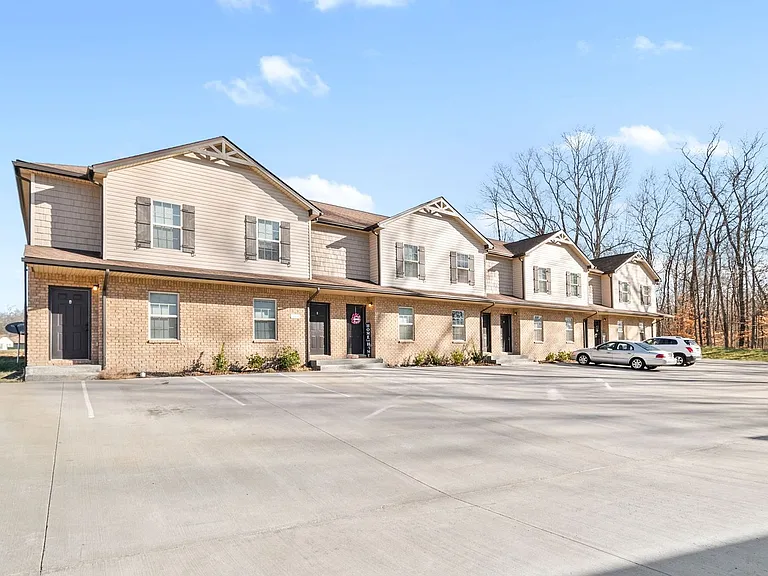 Smithson Ln - 235 (x8) — Photo 2