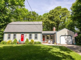 10 Pine Brook Ln, Scituate, MA 02066