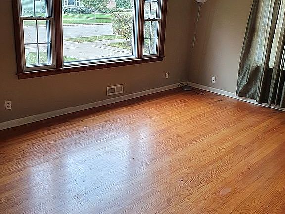 3rd image of 3811 Oklahoma Dr