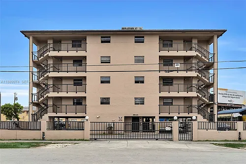 3945 SW 89th Ave #201 Photo 1