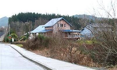 4th image of 802 Eatonville Hwy W