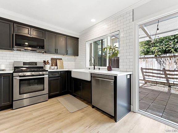 4th image of 3593 Caminito Carmel Lndg