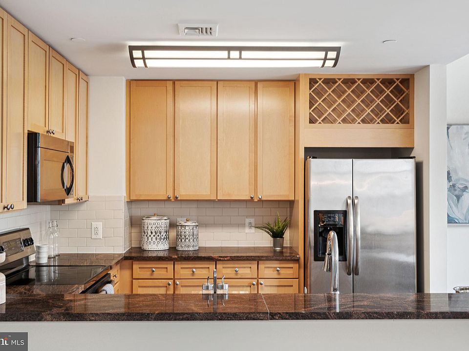 2nd image of 111 S 15th St APT 1907
